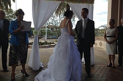 Brisbane Marriage Celebrant - Spanish Speaking Wedding Celebrant